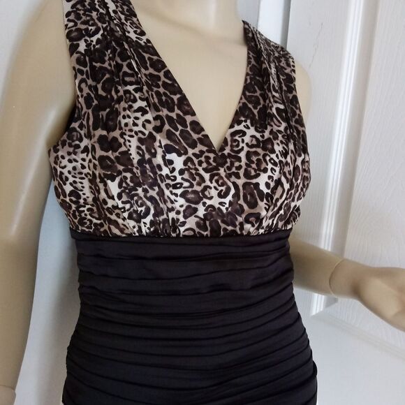 Bebe. Deep V Neck Animal Print Sleeveles… - Picture 1 of 7